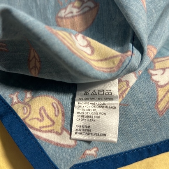 TipsyElves, Button Down Hawaiian Shirt w/ Holiday Motif, AWESOME! L - Picture 11 of 11